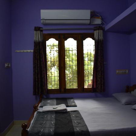 Tiruvannāmalai Rainbow Guest House מראה חיצוני תמונה