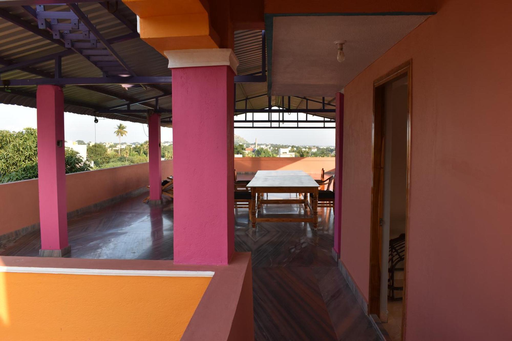 Tiruvannāmalai Rainbow Guest House מראה חיצוני תמונה