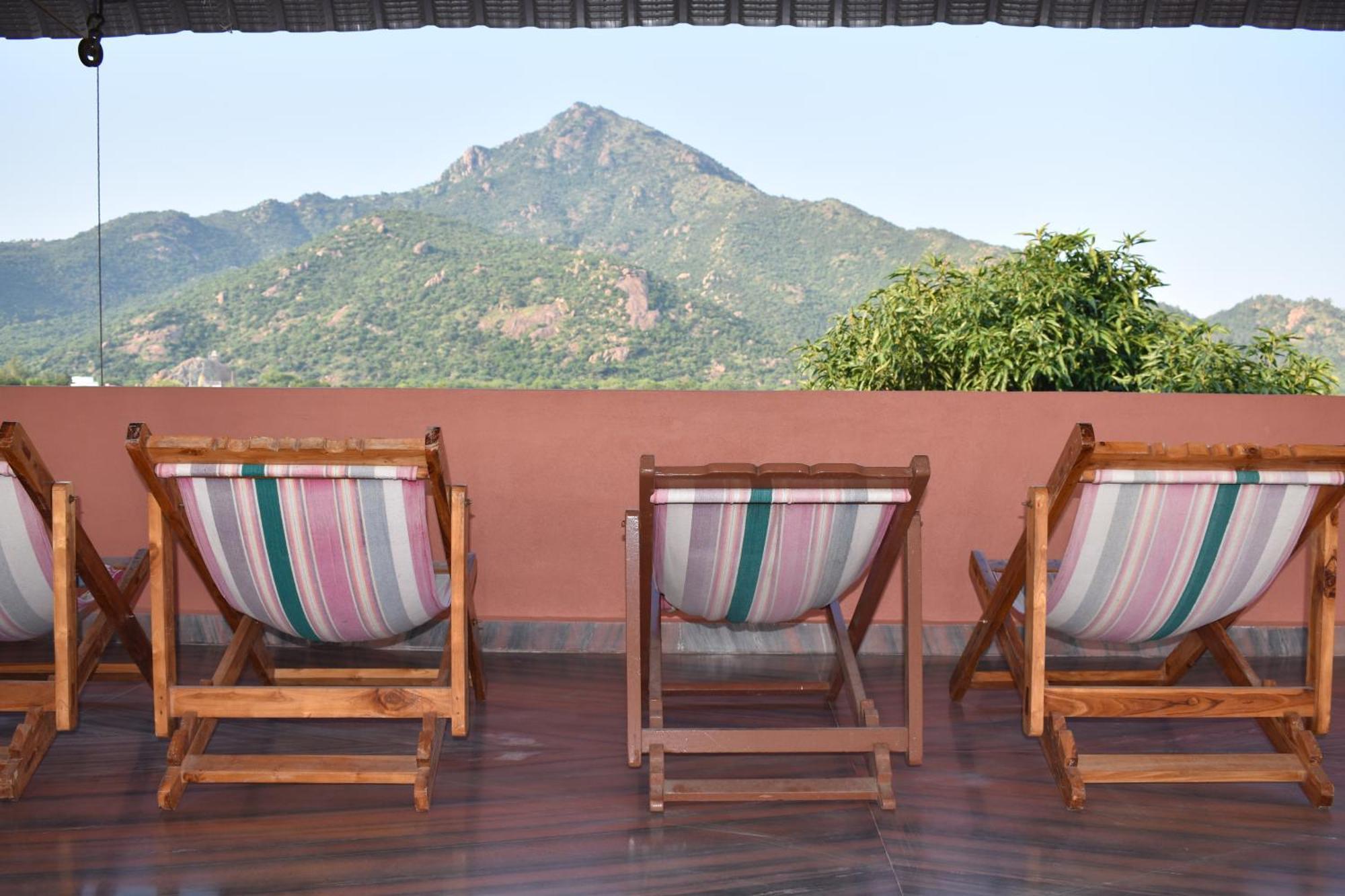 Tiruvannāmalai Rainbow Guest House מראה חיצוני תמונה