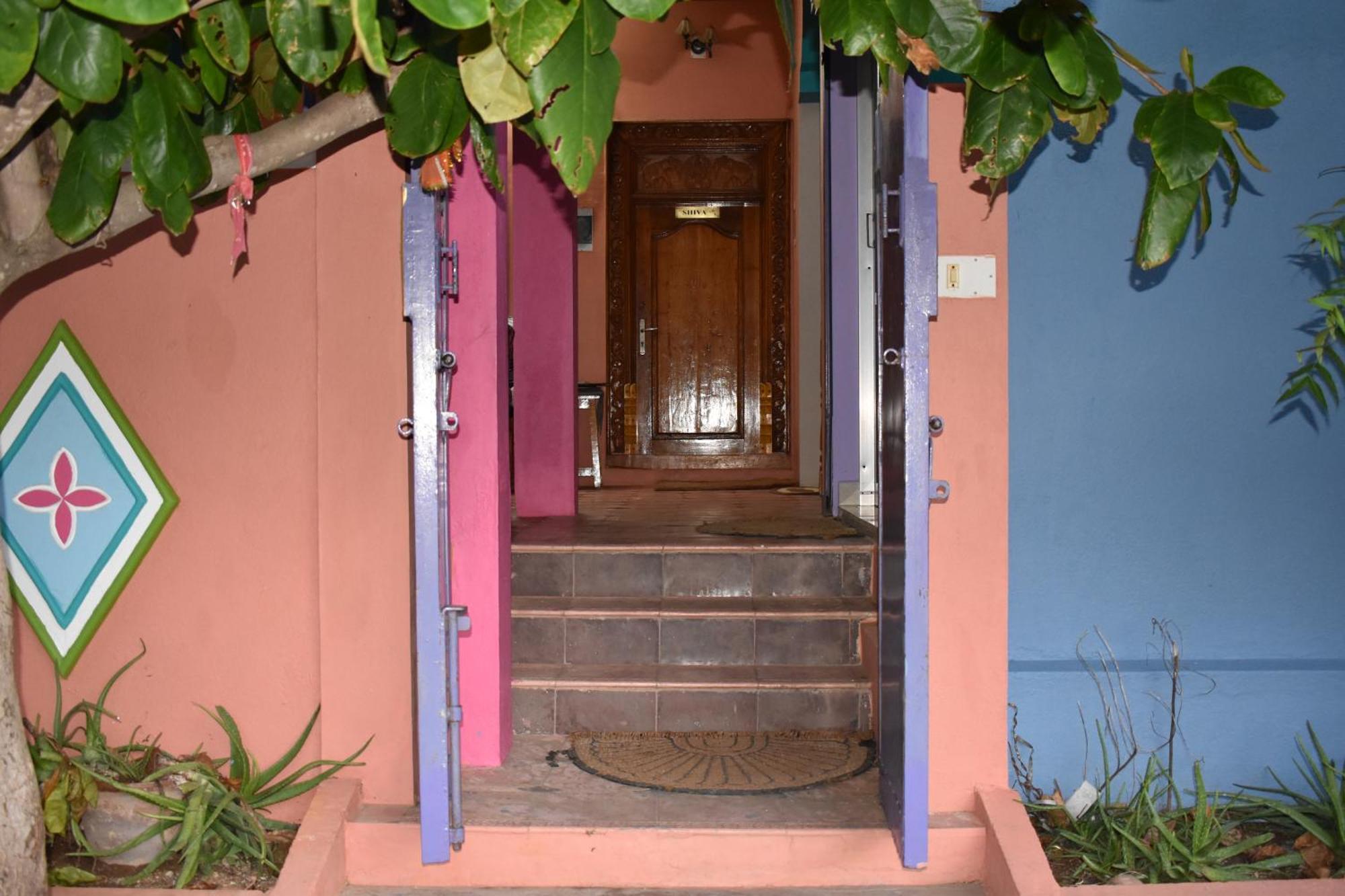 Tiruvannāmalai Rainbow Guest House מראה חיצוני תמונה