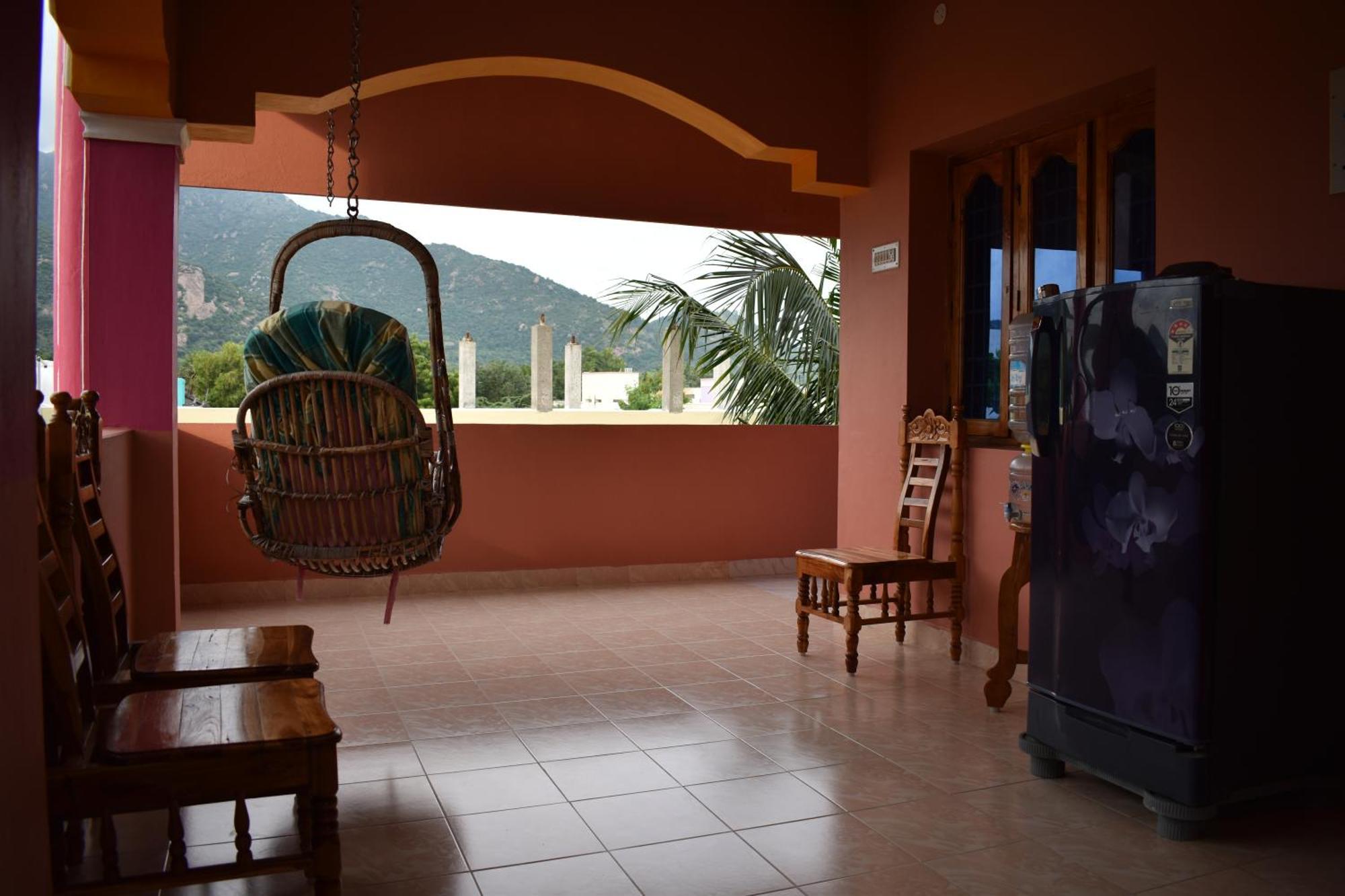 Tiruvannāmalai Rainbow Guest House מראה חיצוני תמונה