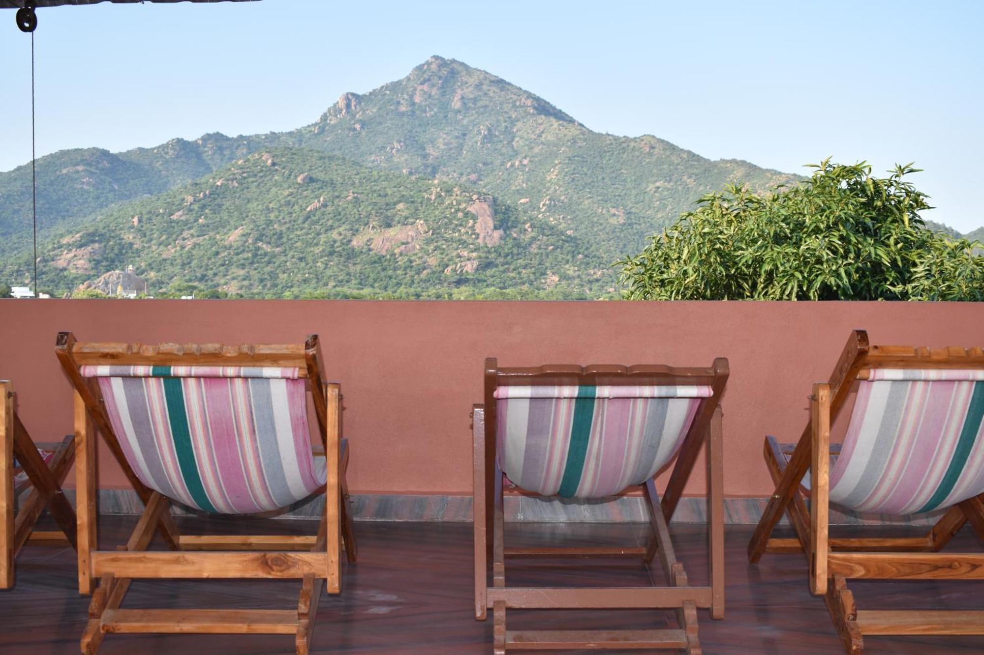 Tiruvannāmalai Rainbow Guest House מראה חיצוני תמונה