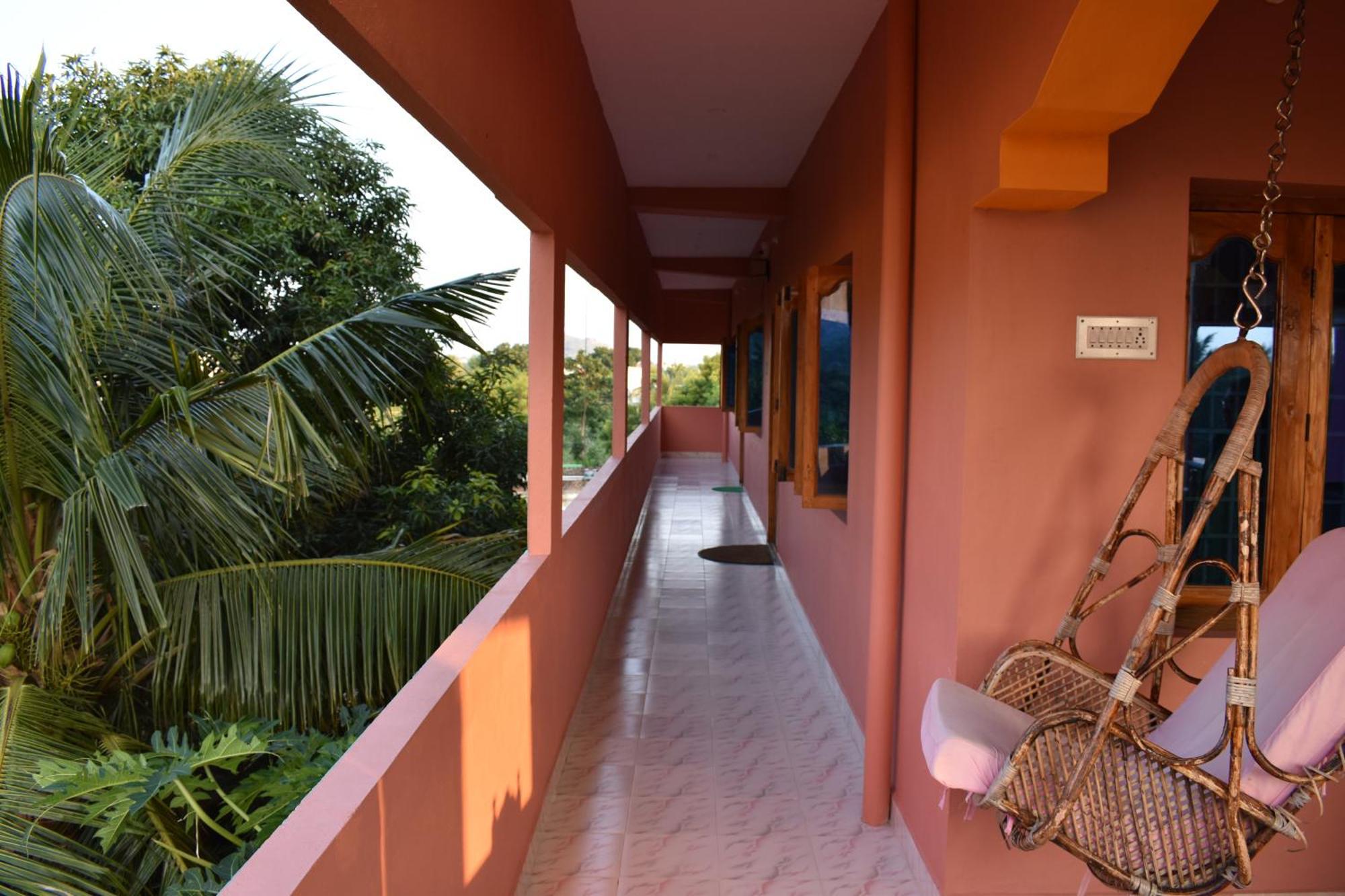 Tiruvannāmalai Rainbow Guest House מראה חיצוני תמונה
