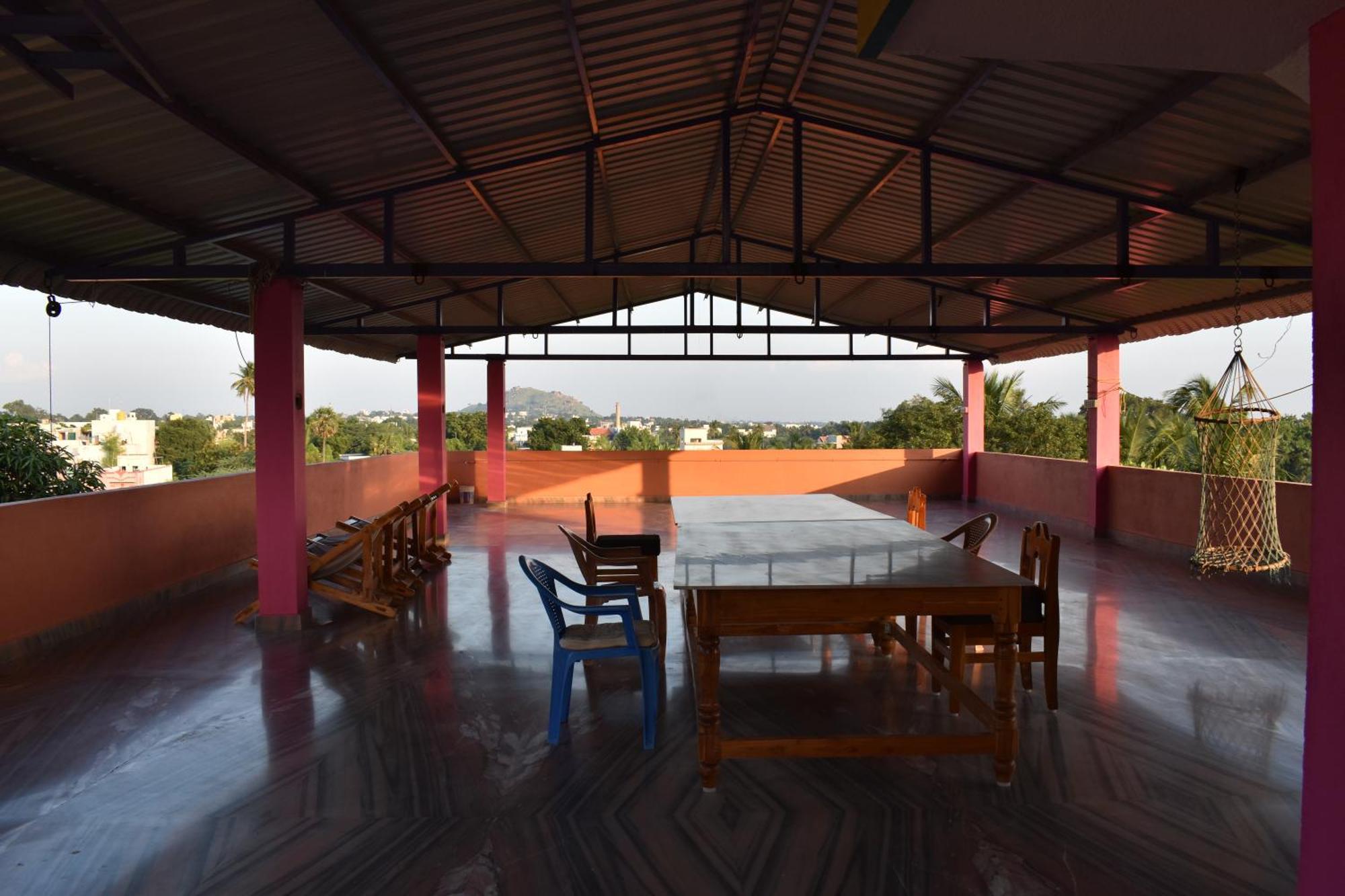 Tiruvannāmalai Rainbow Guest House מראה חיצוני תמונה